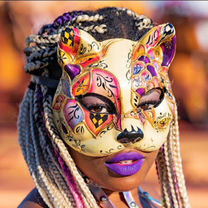 Meet your Posher, Danielle